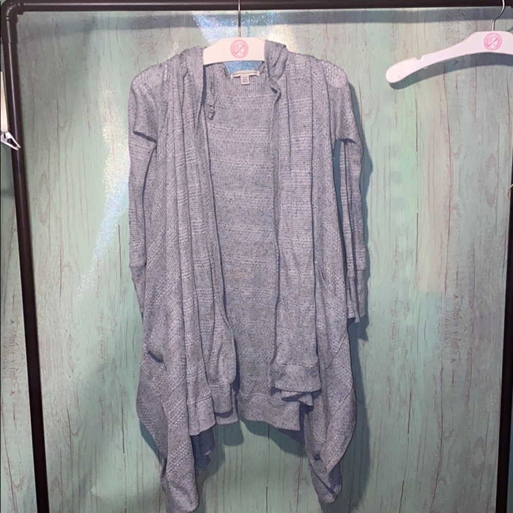 American Eagle outfitters gray shrug size med